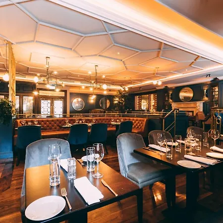 The Parkview Szálloda 3*