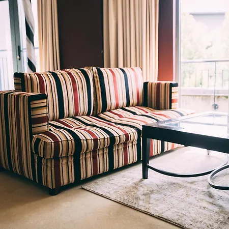 Szálloda The Parkview Newtown Mount Kennedy