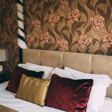 The Parkview 3*