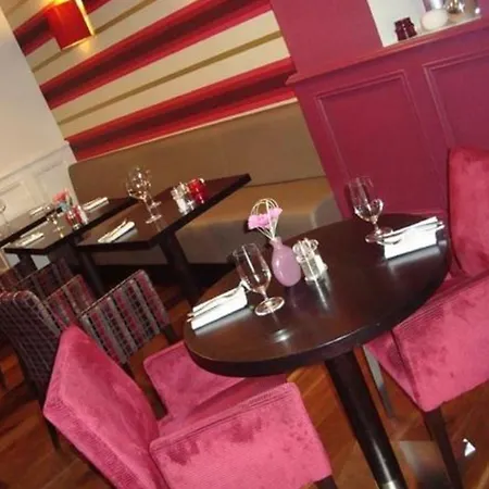 The Parkview 3*