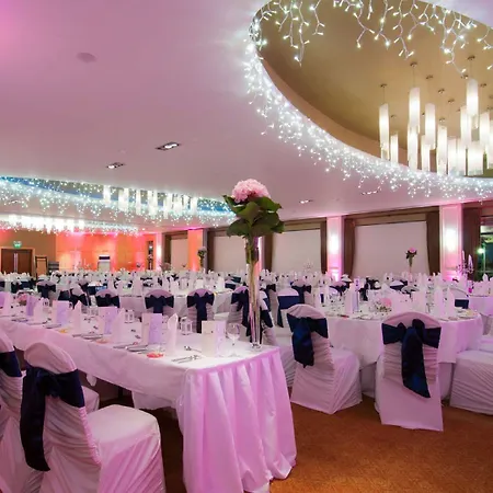 Szálloda The Parkview Newtown Mount Kennedy