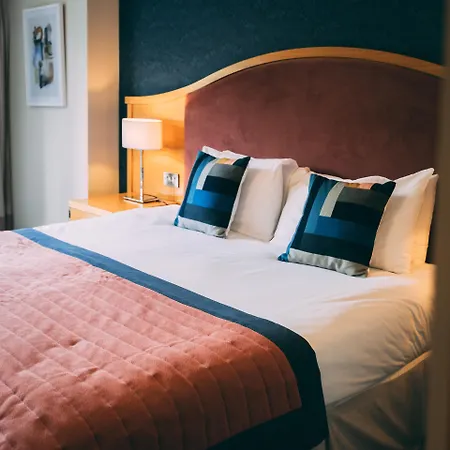 The Parkview Szálloda 3*