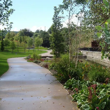 Szálloda The Parkview Newtown Mount Kennedy