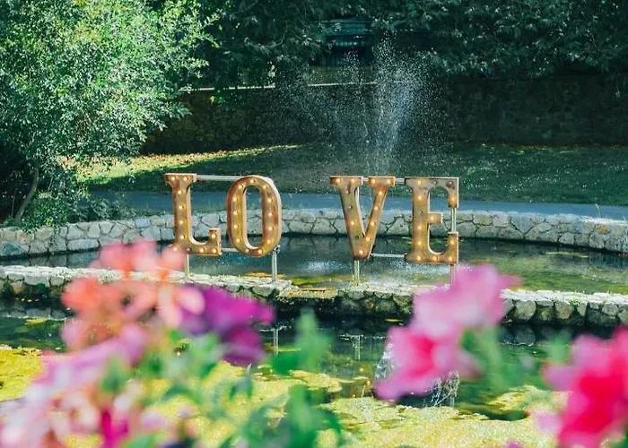 美仑酒店 Newtown Mount Kennedy