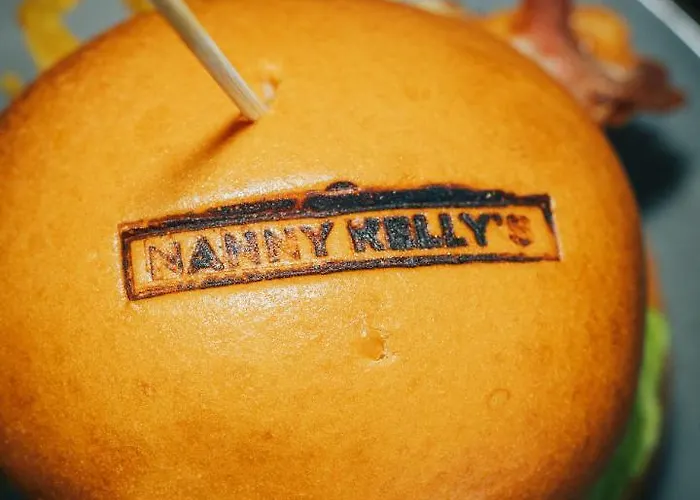 美仑酒店 Newtown Mount Kennedy