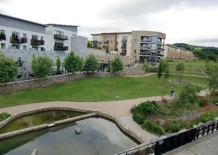 美仑酒店 Newtown Mount Kennedy